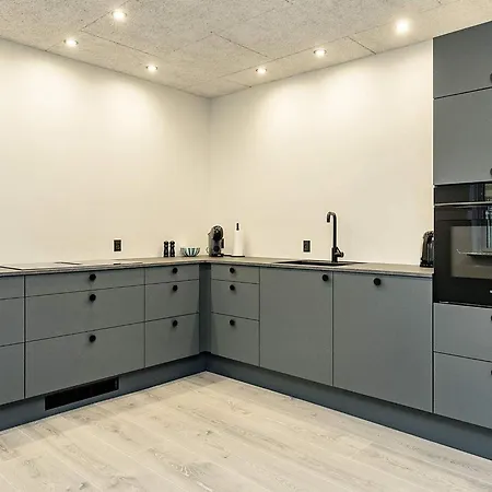 4 Star In Vaeggerlose-by Traum